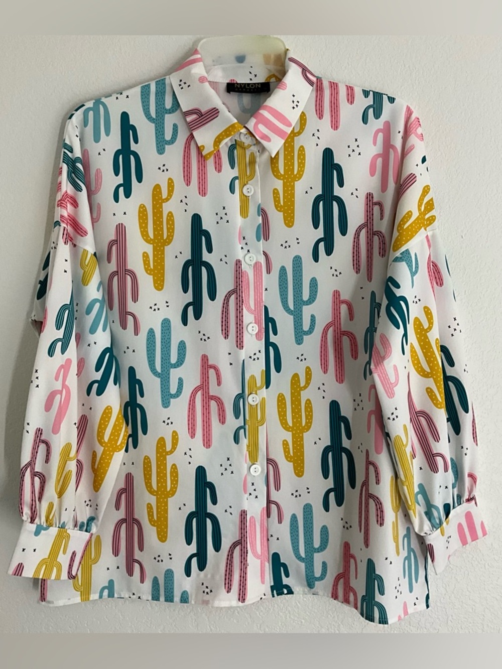 Nylon Apparel Colorful Cactus Print Button-Down Long Sleeve Shirt Women’s Medium